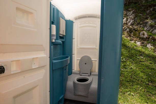 Best Porta potty rental near me  in Halfway, MD